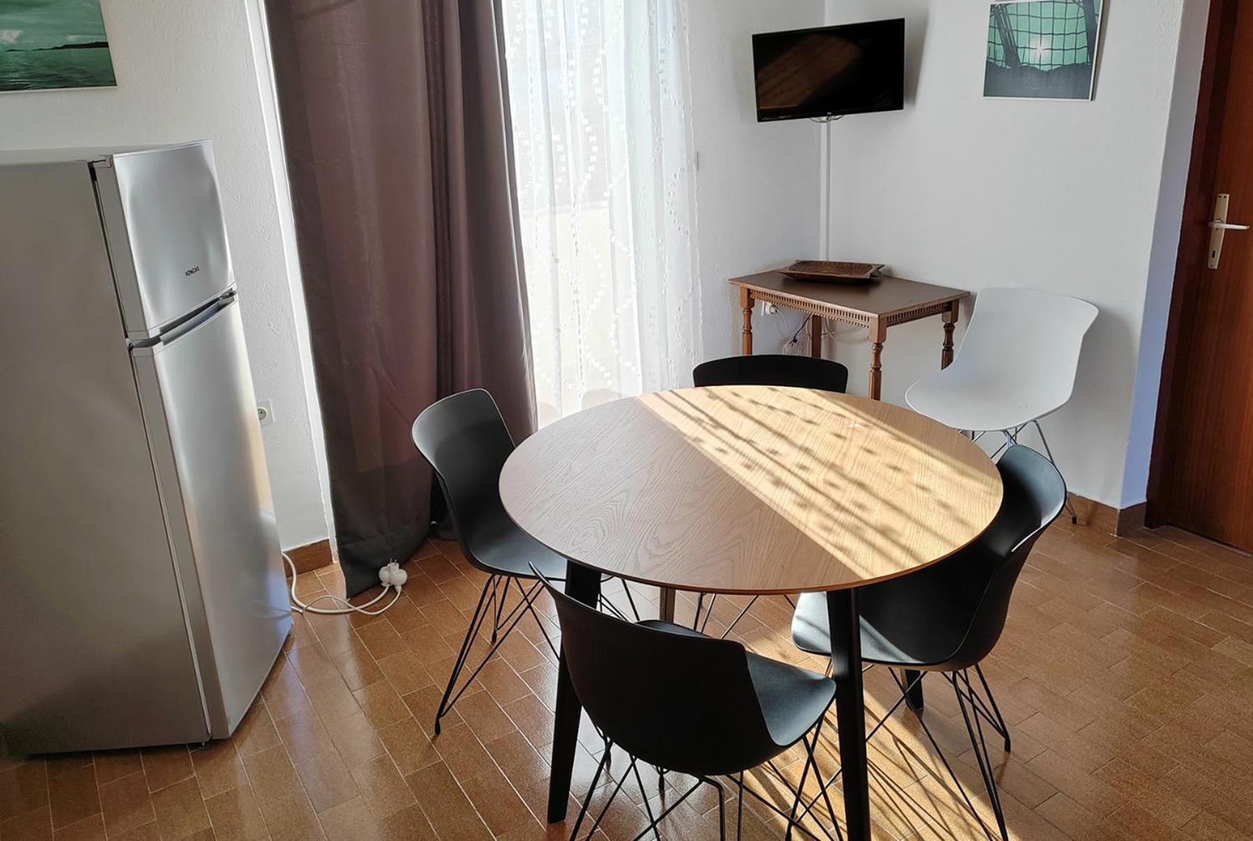 Apartments Lonic ククリカ エクステリア 写真