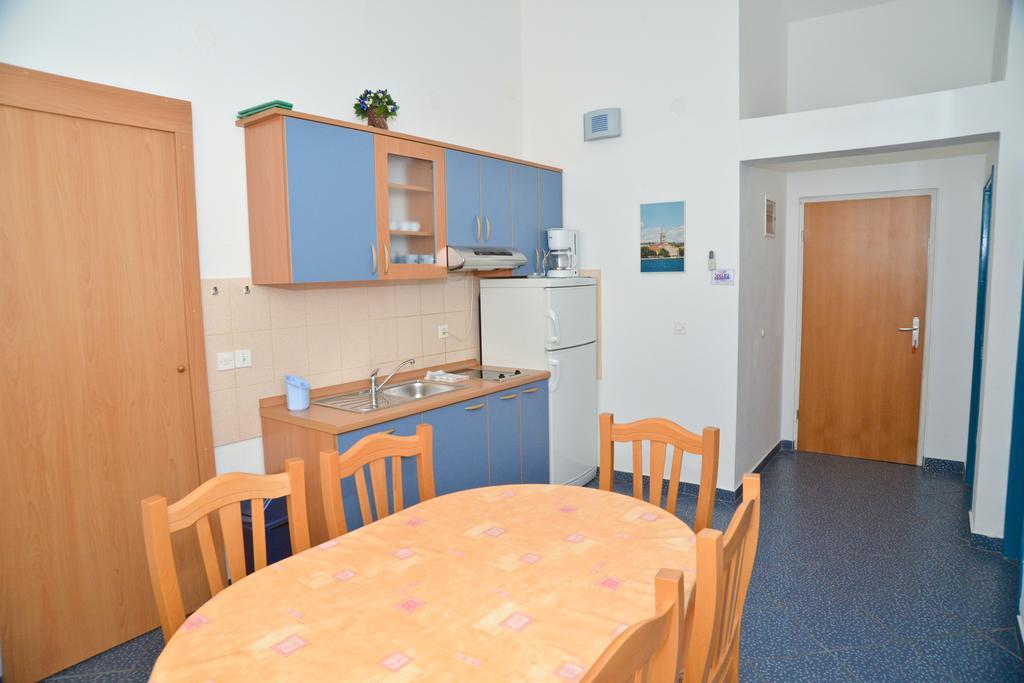 Apartments Lonic ククリカ エクステリア 写真