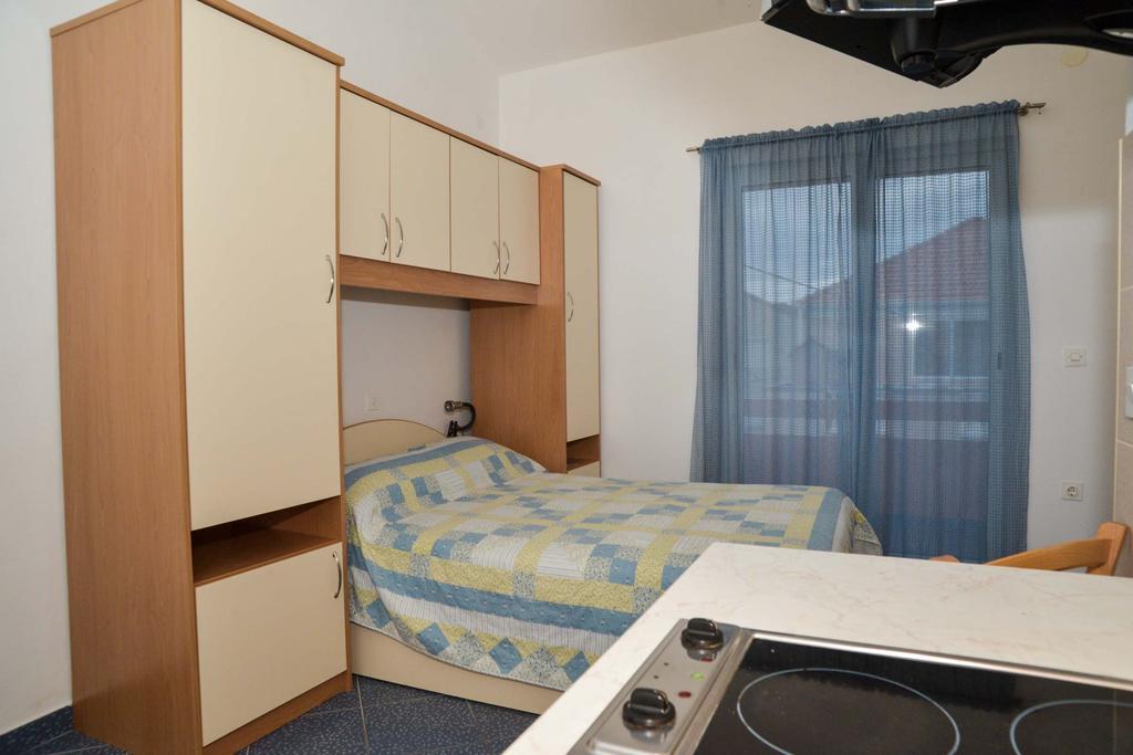 Apartments Lonic ククリカ エクステリア 写真
