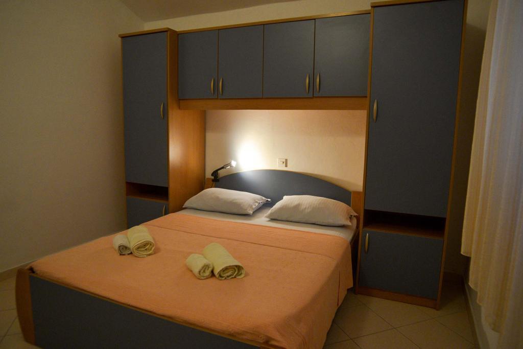 Apartments Lonic ククリカ エクステリア 写真