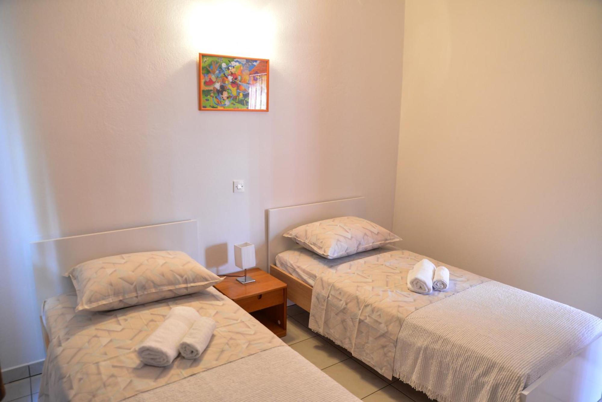 Apartments Lonic ククリカ エクステリア 写真